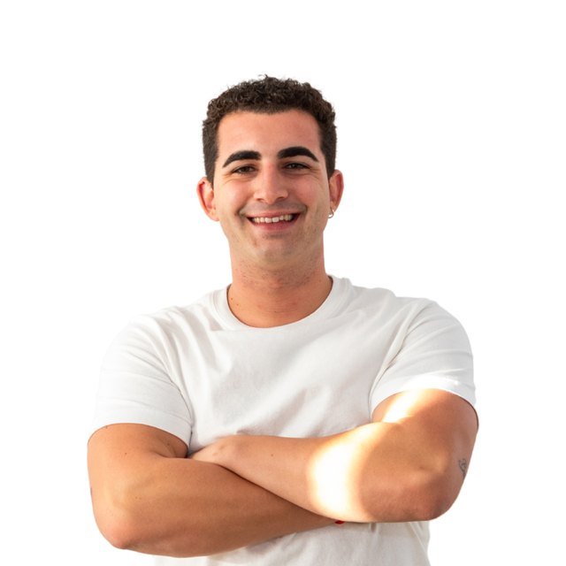 Diego González Garro, CEO · Clínica Apolo