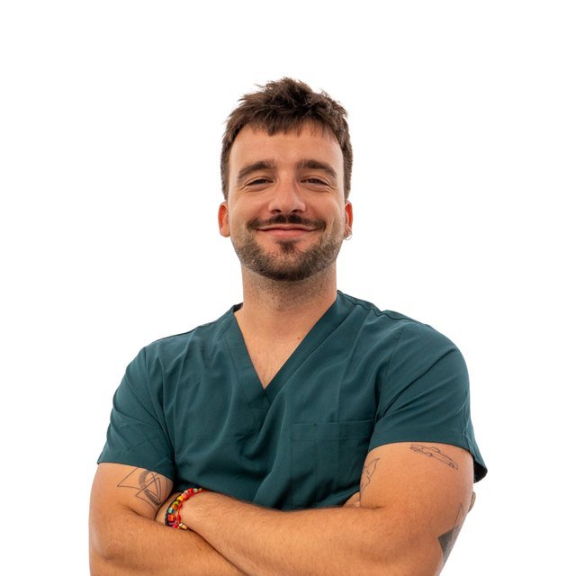 Frank González, General and neurological physiotherapist · Clínica Apolo